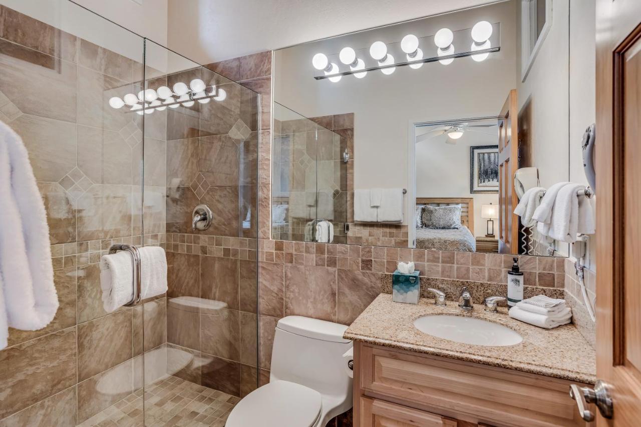 Interlude Condominiums 3-Bedroom Unit 307 Сноумас Вилидж Екстериор снимка